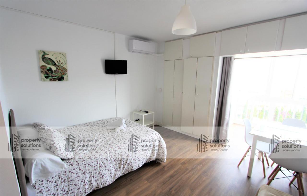 712 Iris Apartamentos - Vista Al Mar - A 10 Min De La Playa Caminando Y 5 Min Del Centro Беналмадена Екстериор снимка